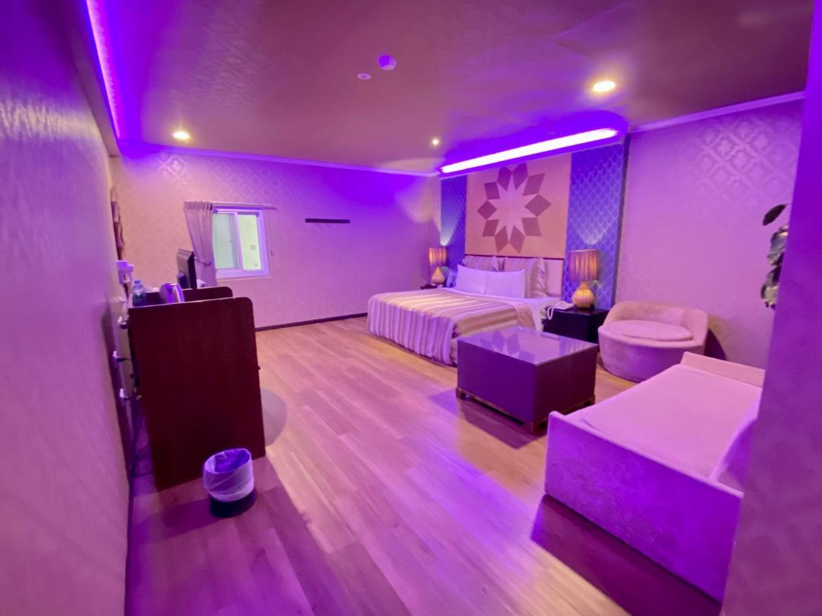 Huang Xing Motel Pingtung Exterior foto