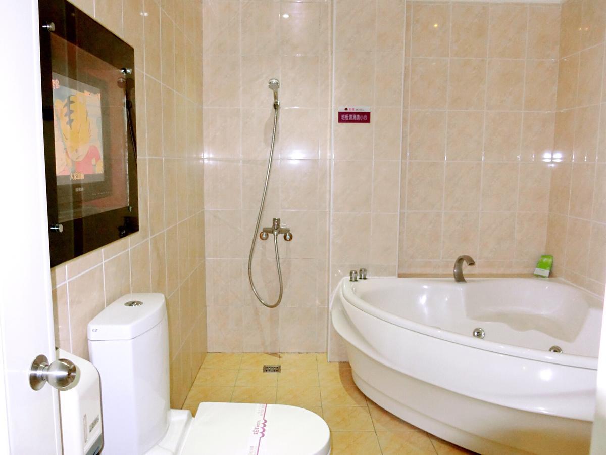 Huang Xing Motel Pingtung Exterior foto